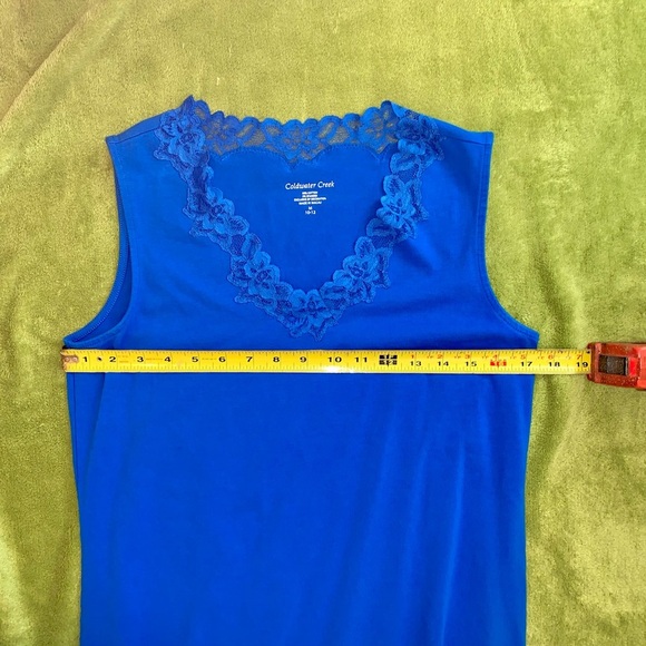 💧Coldwater Creek Royal Blue Sleeveless Top size Medium - Picture 3 of 6